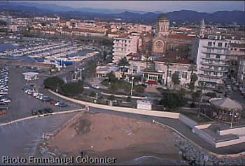 Fréjus, le vieux port.